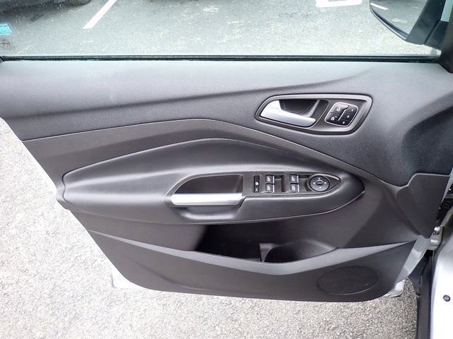 Used 2018 Ford Escape Titanium w/ Ford Safe & Smart Package AWD/4WD image 22