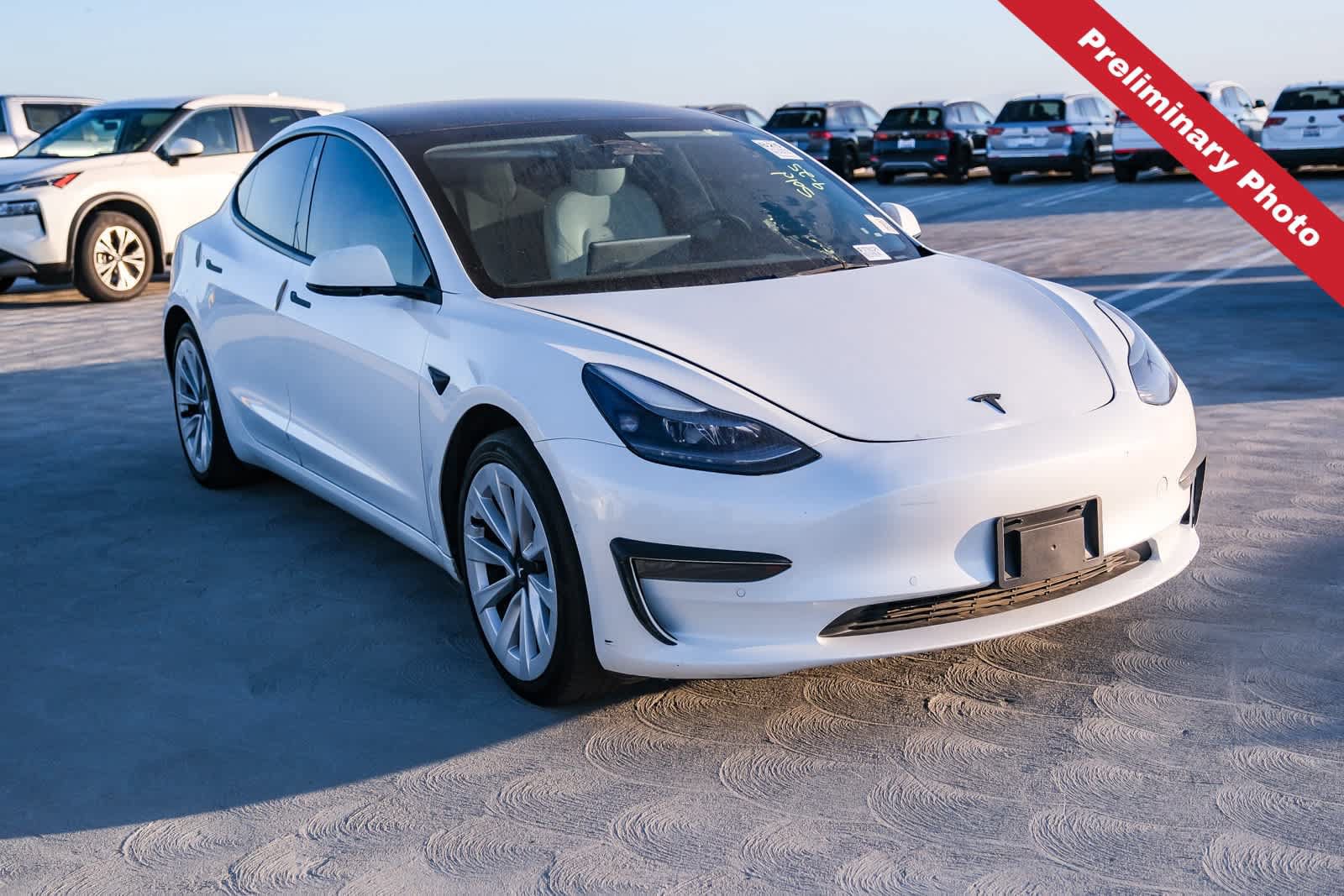Used 2022 Tesla Model 3 RWD image 3