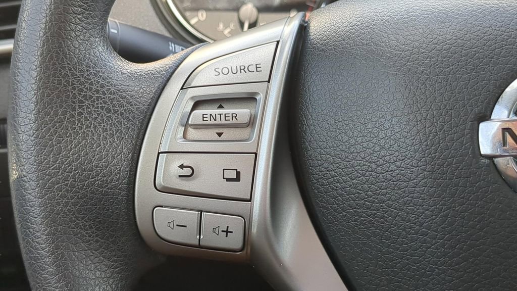 Used 2016 Nissan Rogue SV w/ SV Premium Package image 20