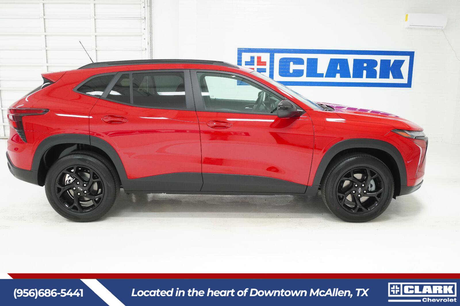 Used 2026 Chevrolet Trax LT w/ Driver Confidence Package FWD image 4