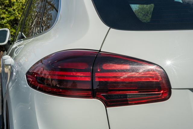 Used 2016 Porsche Cayenne image 7