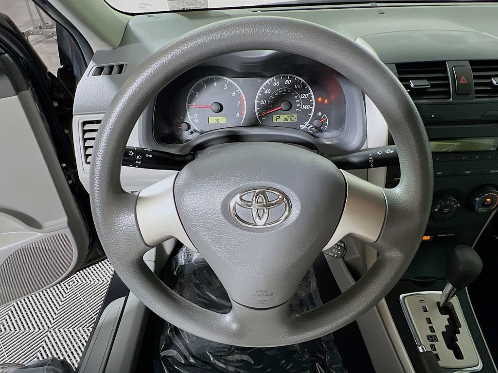 Used 2010 Toyota Corolla LE FWD image 10