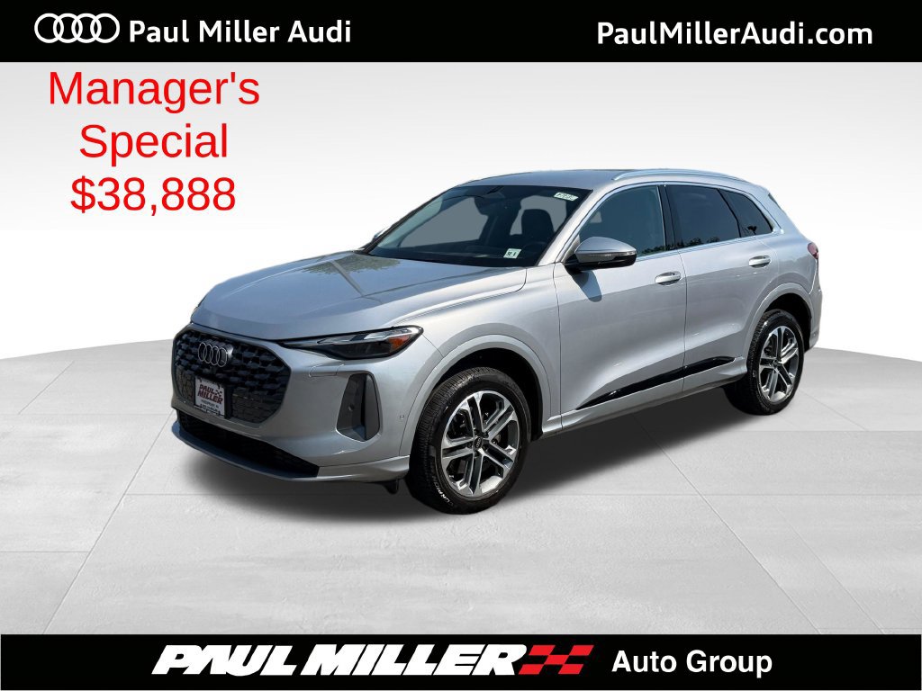 Used 2025 Audi Q5 Premium w/ Convenience Package