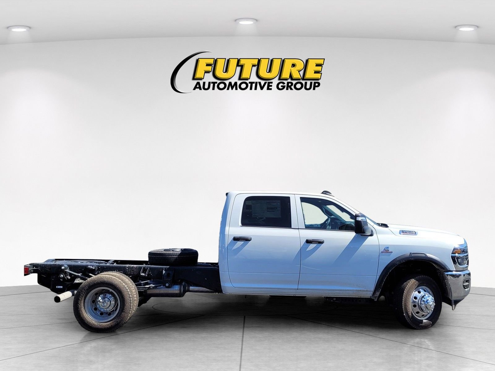 New 2025 RAM 3500 Tradesman image 3