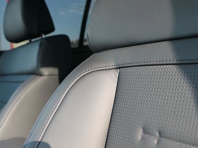 New 2025 Hyundai Santa Fe Calligraphy image 9