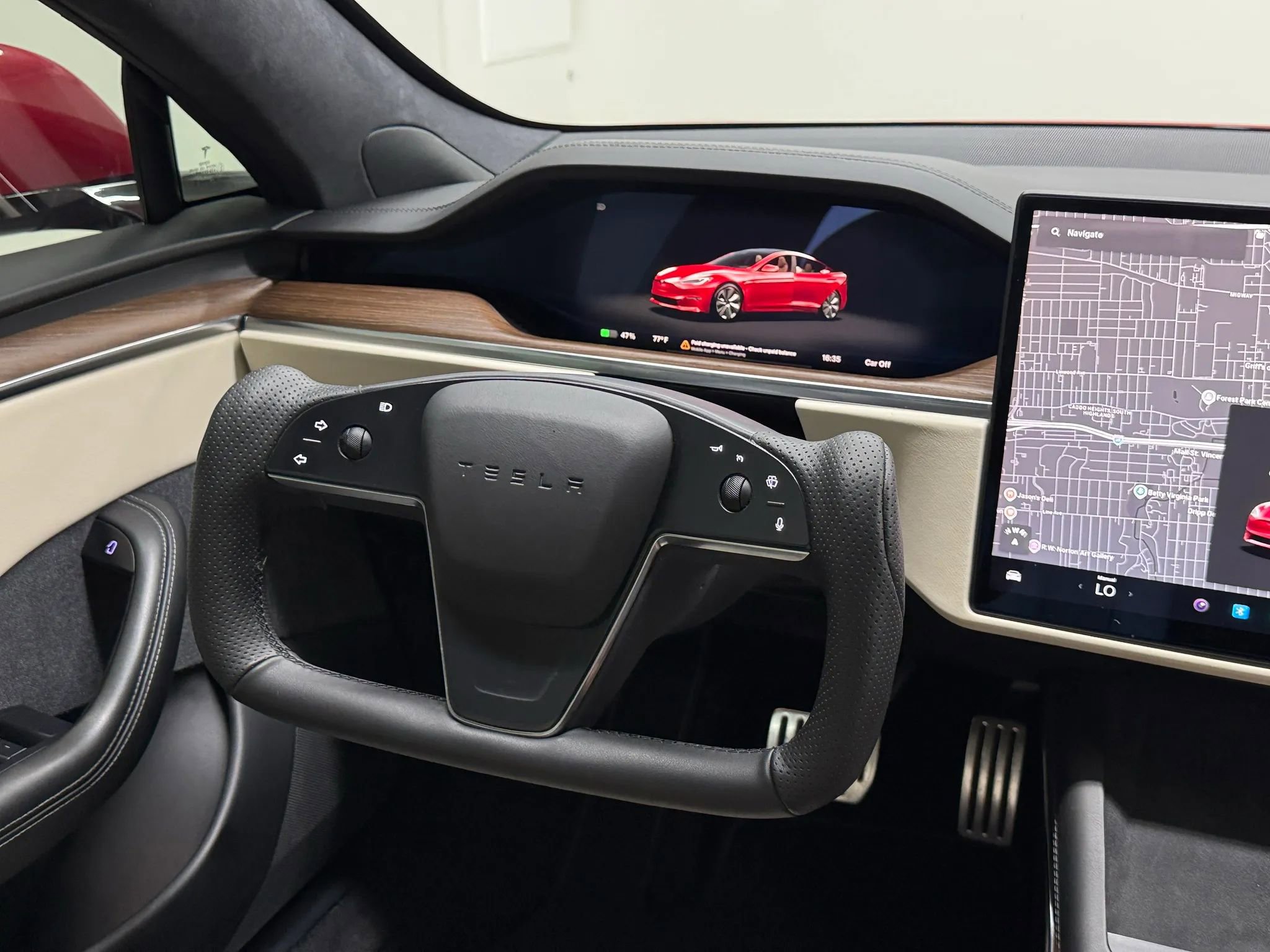 Used 2021 Tesla Model S Plaid image 17