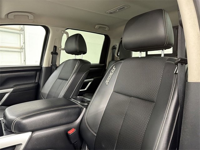 Used 2017 Nissan Titan PRO-4X image 19