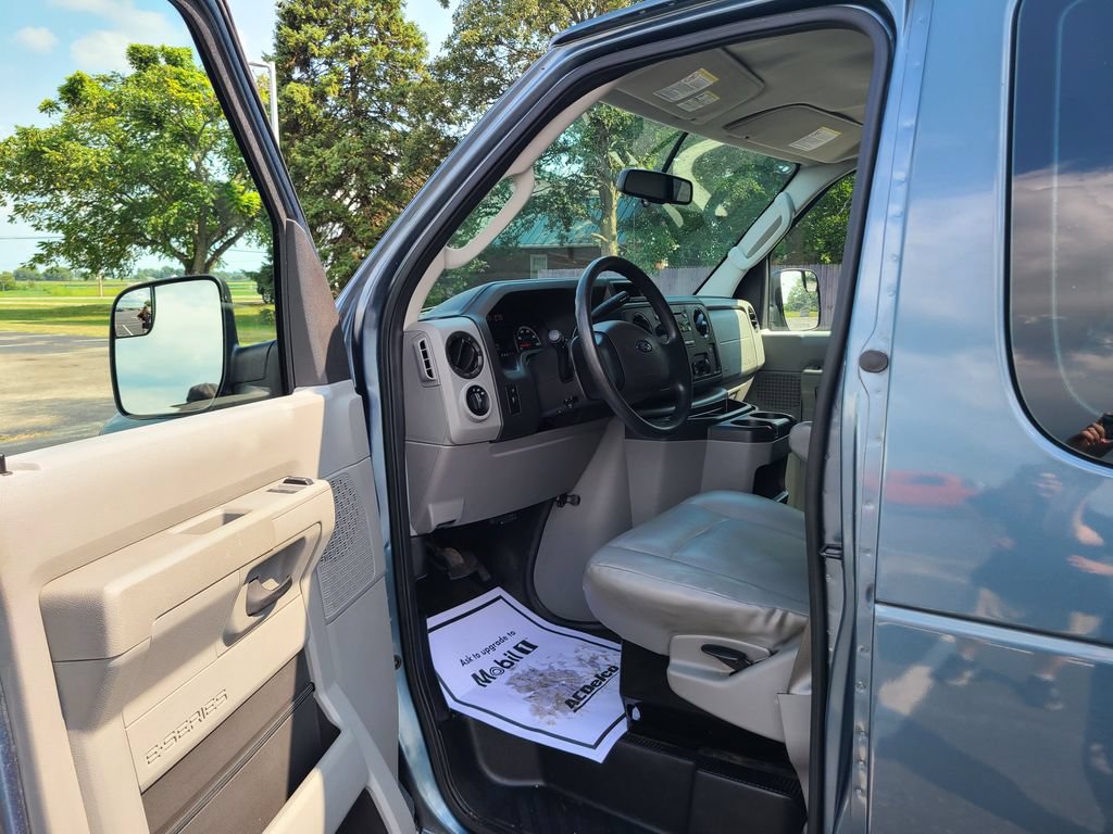 Used 2014 Ford E-350 and Econoline 350 XL w/ Power Windows & Locks Group RWD image 20