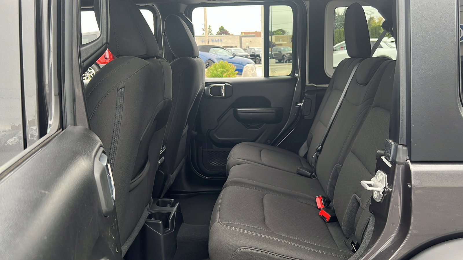 Used 2023 Jeep Wrangler Sport S image 28