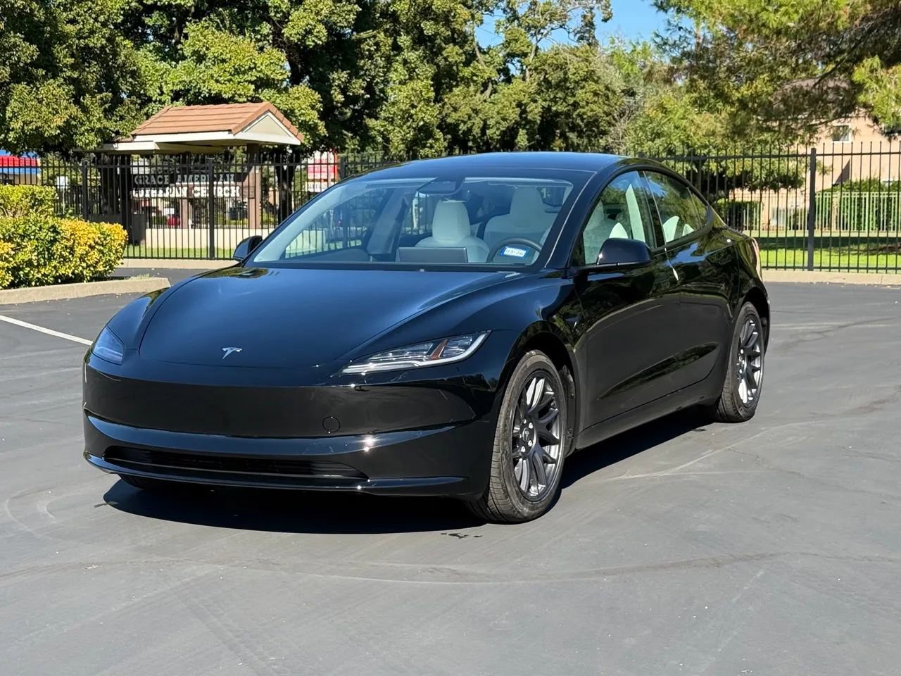 Used 2025 Tesla Model 3 Long Range image 1