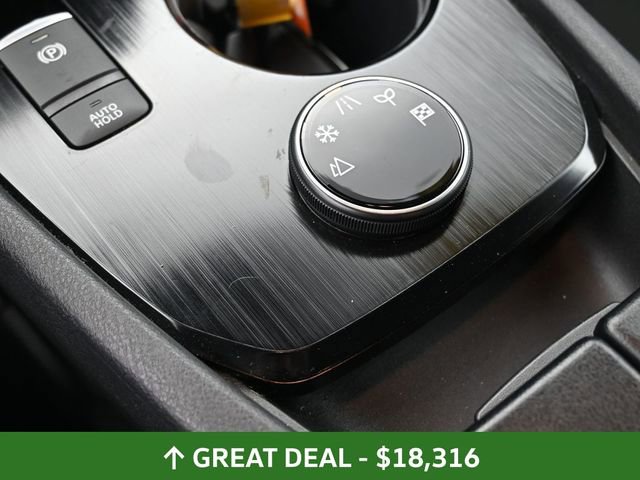 Used 2024 Nissan Rogue S image 25