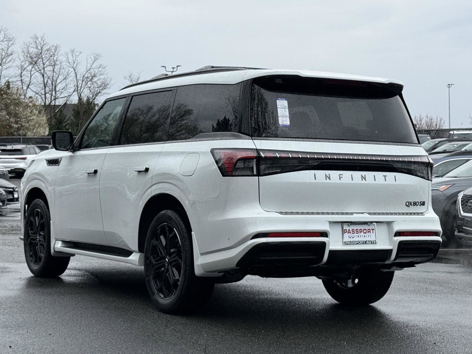 New 2026 INFINITI QX80 4WD image 4