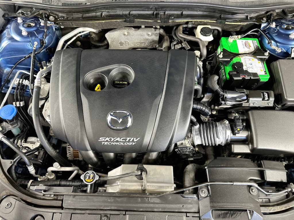 Used 2018 MAZDA MAZDA3 Touring FWD image 38