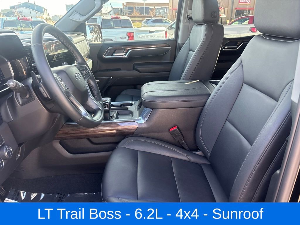 Used 2024 Chevrolet Silverado 1500 LT Trail Boss w/ Convenience Package II image 9