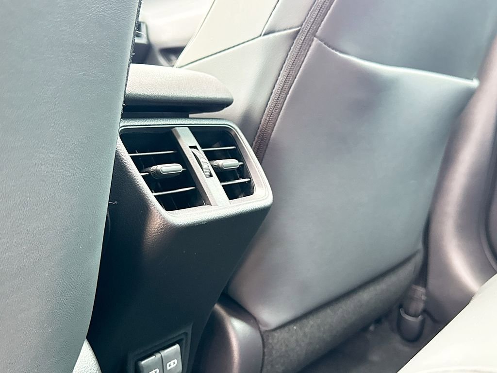 New 2026 Lexus UX 300h FWD image 33