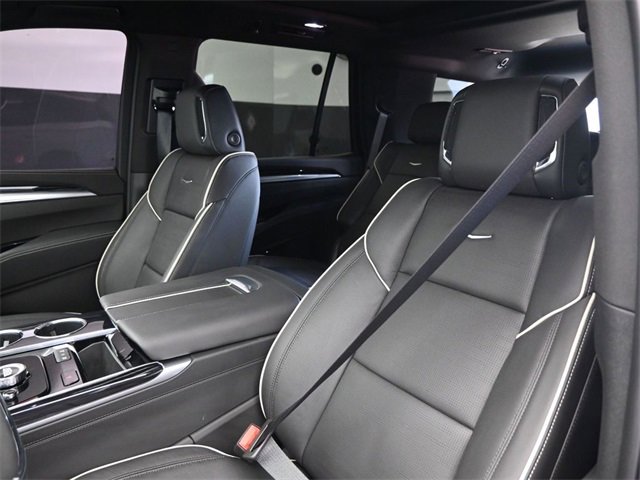 Used 2025 Cadillac Escalade Sport w/ Touring Package image 13
