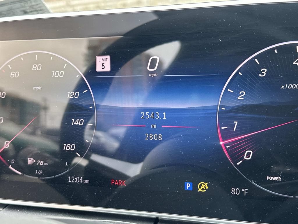 Used 2025 Mercedes-Benz CLE 300 4MATIC Coupe image 27