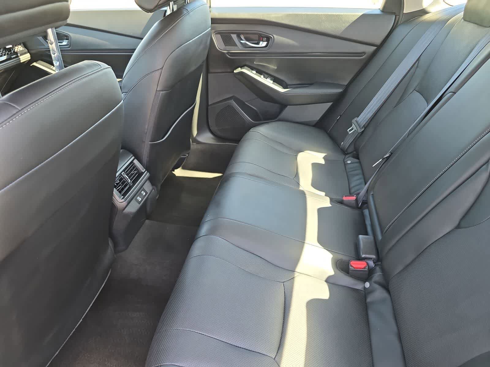 Used 2023 Honda Accord Touring image 15