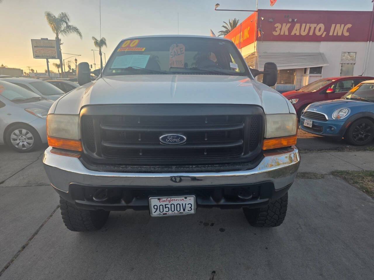 Used 2000 Ford F350 XL image 2