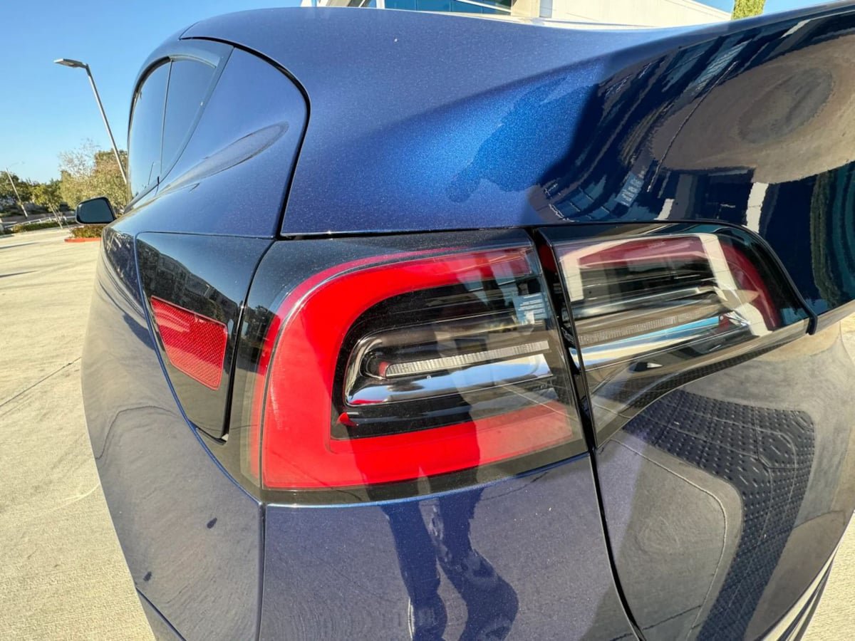 Used 2023 Tesla Model Y Long Range AWD/4WD image 28