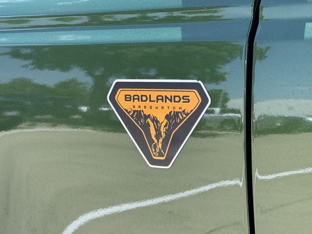 Used 2024 Ford Bronco Badlands AWD/4WD image 9