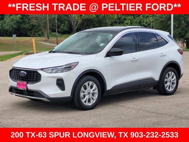 Used 2023 Ford Escape Active w/ Tech Pack #1 FWD image 3