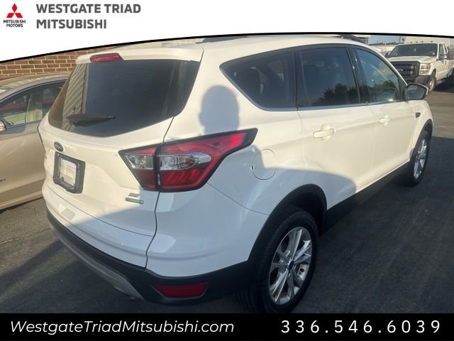 Used 2018 Ford Escape SE w/ Ford Safe & Smart Package image 10