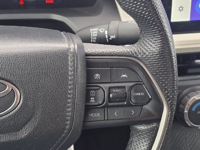 Used 2024 Toyota Tacoma TRD Off-Road AWD/4WD image 27