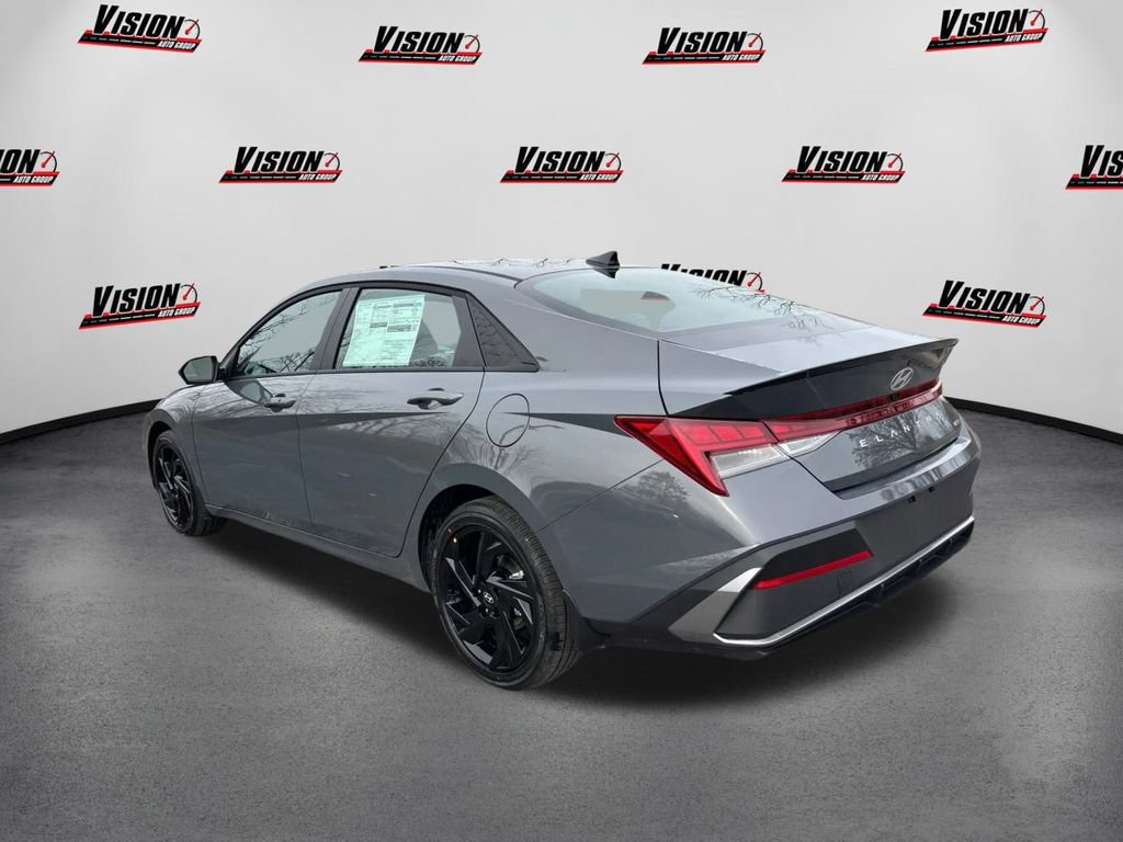 New 2026 Hyundai Elantra SEL FWD image 7