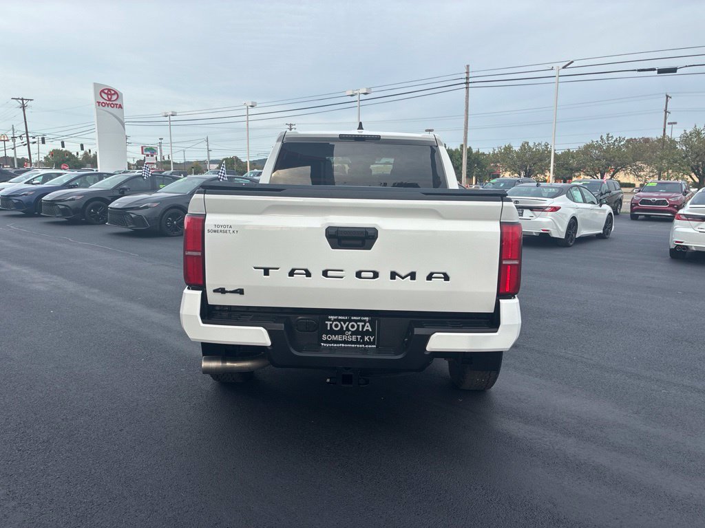 Used 2024 Toyota Tacoma TRD Off-Road AWD/4WD image 6
