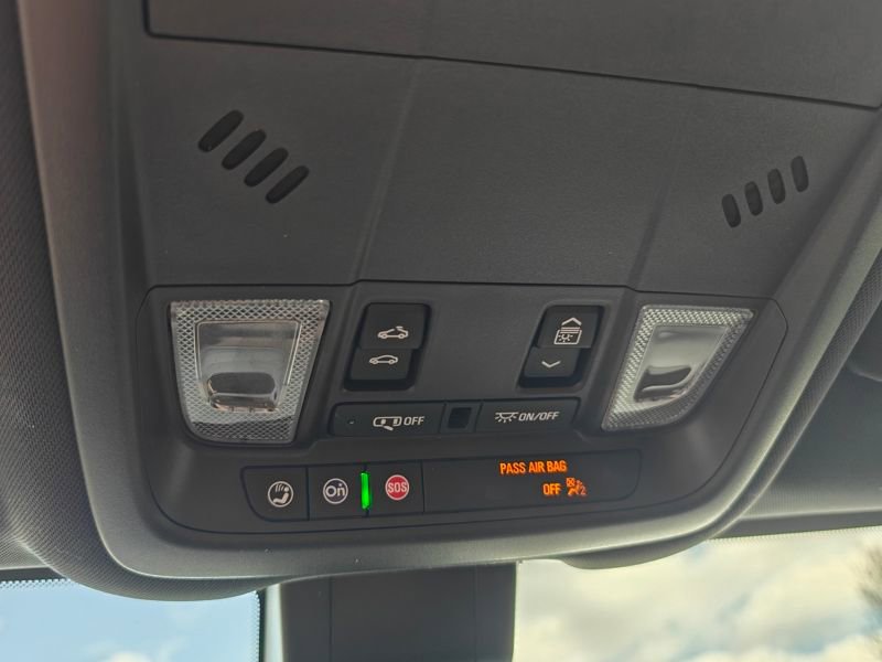 Used 2022 Chevrolet Equinox RS w/ RS Leather Package image 43