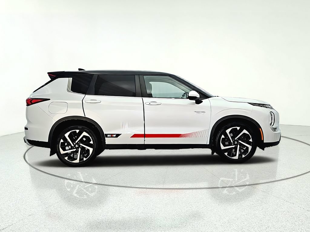 Used 2023 Mitsubishi Outlander Ralliart AWD/4WD image 8