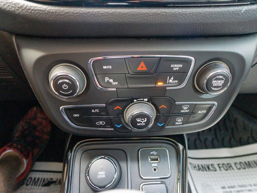 Used 2018 Jeep Compass Limited w/ Navigation Group image 26