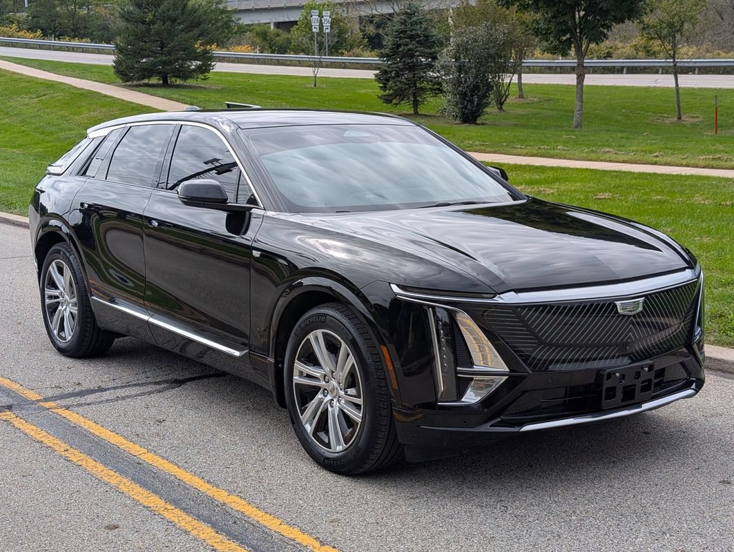 Used 2024 Cadillac Lyriq Tech w/ Driver Assist Package AWD/4WD image 4