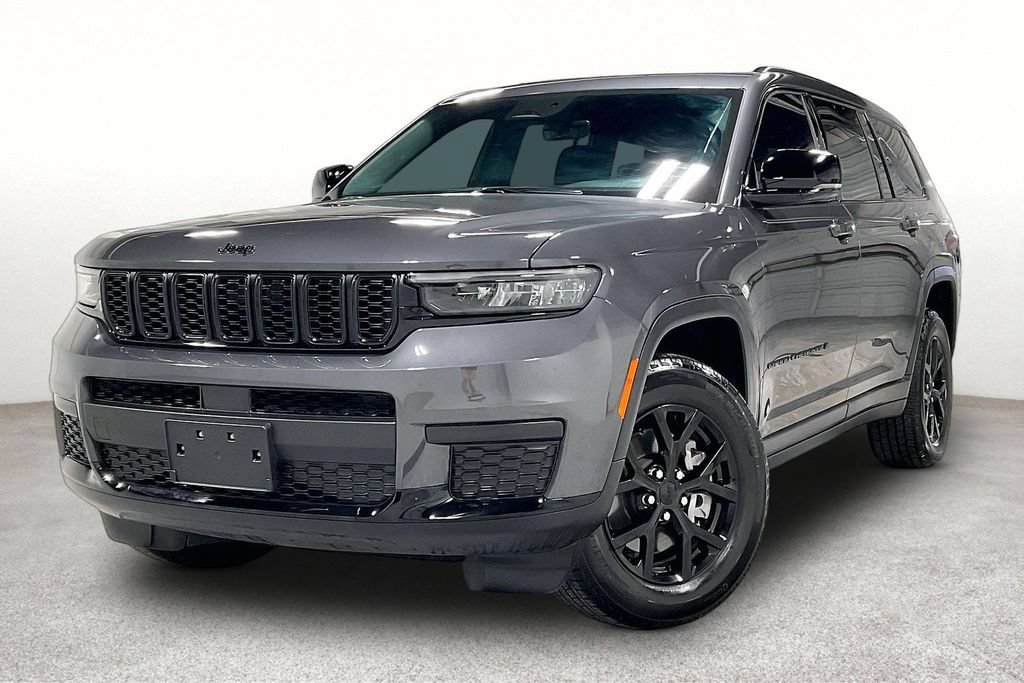 Used 2025 Jeep Grand Cherokee L Altitude AWD/4WD image 14