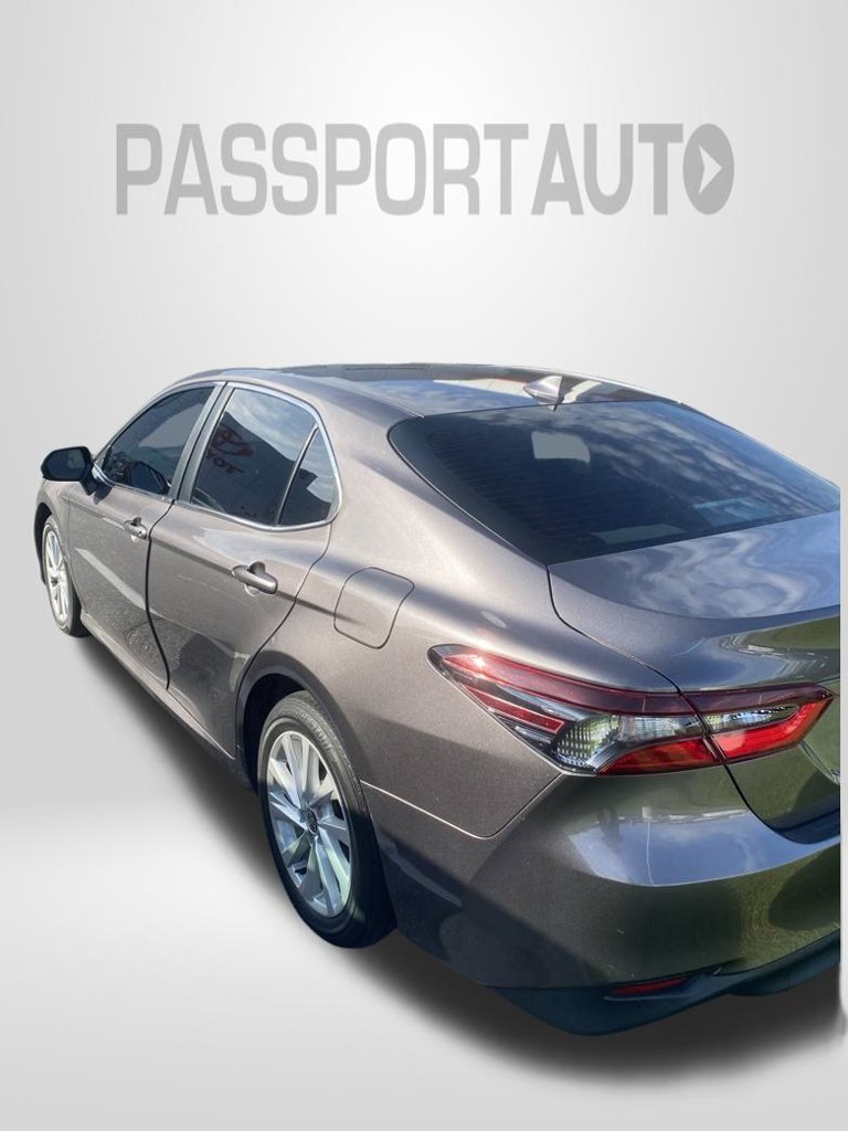 Used 2022 Toyota Camry LE FWD image 2