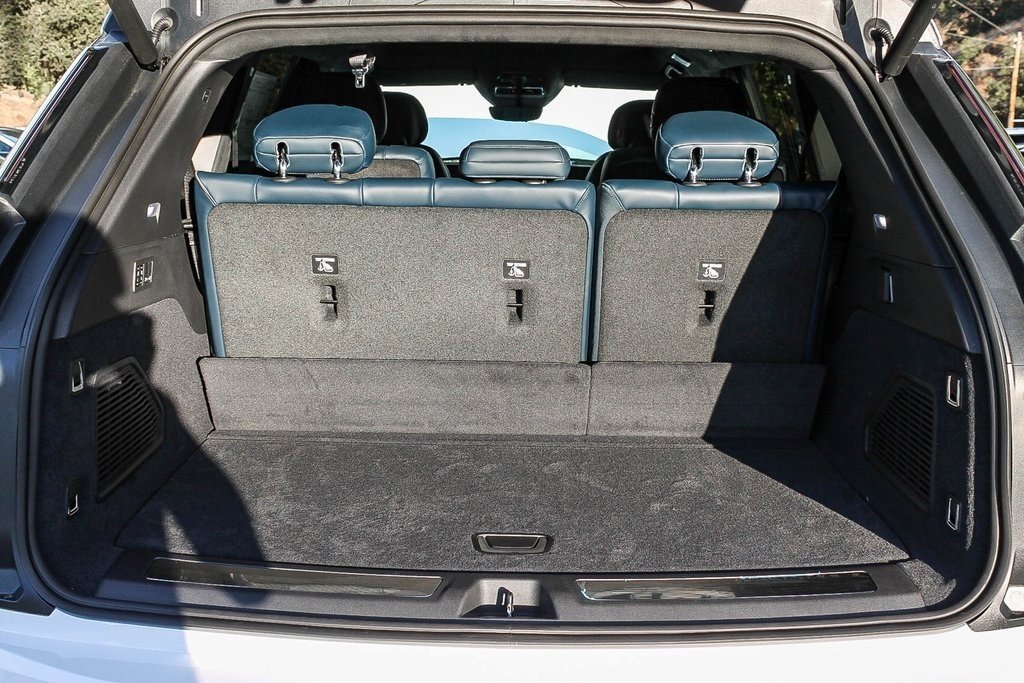 New 2025 Cadillac Escalade IQ Luxury 2 image 29