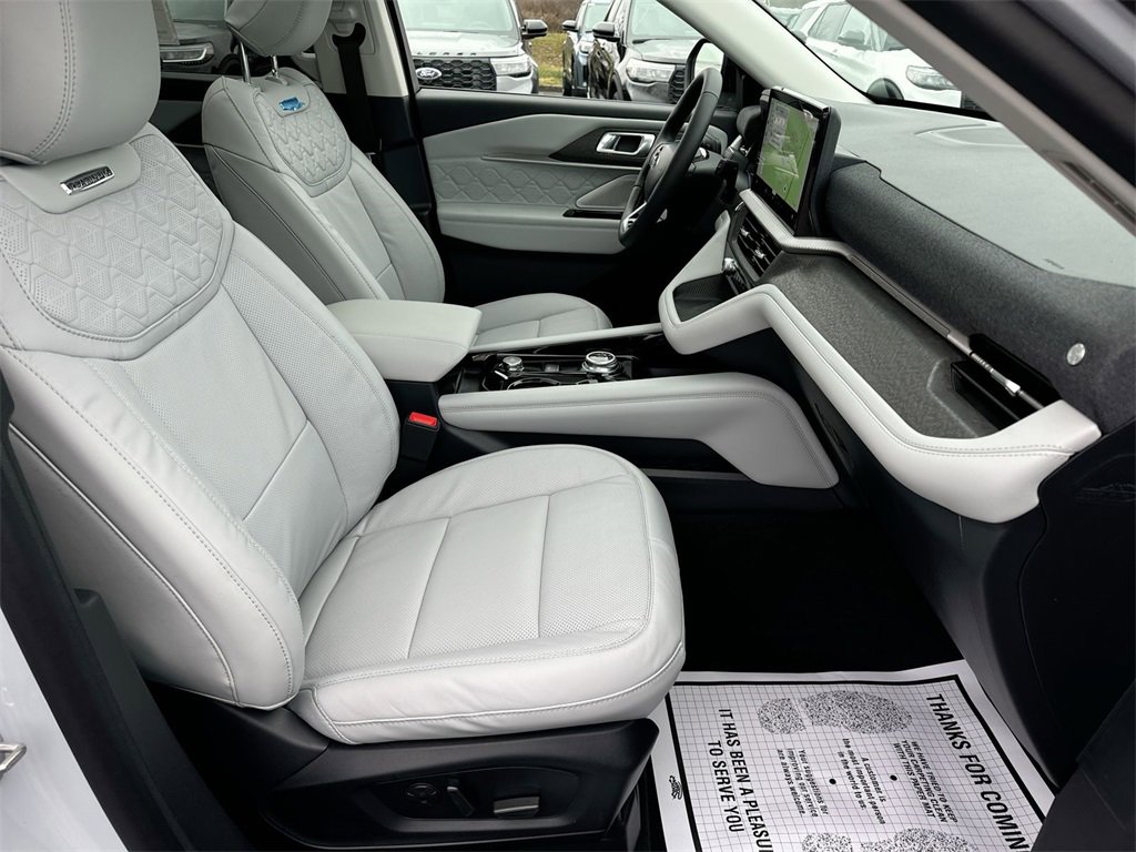 New 2026 Ford Explorer Platinum w/ LUX Leather Package image 10