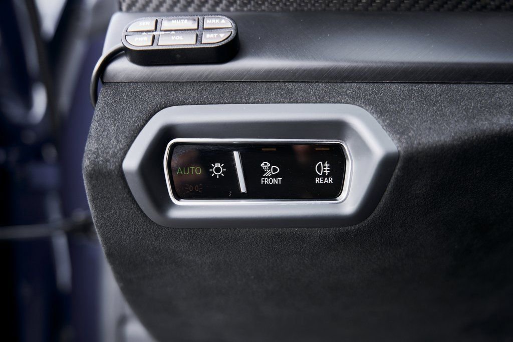 Used 2024 Lamborghini Urus Performante AWD/4WD image 63