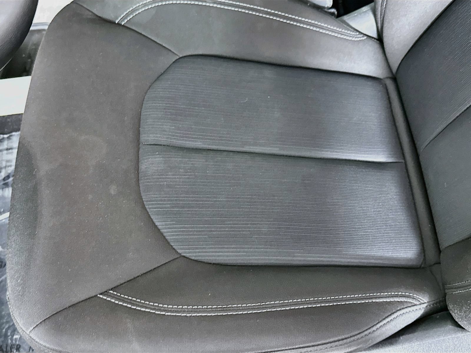 Used 2023 Chrysler Voyager LX FWD image 19