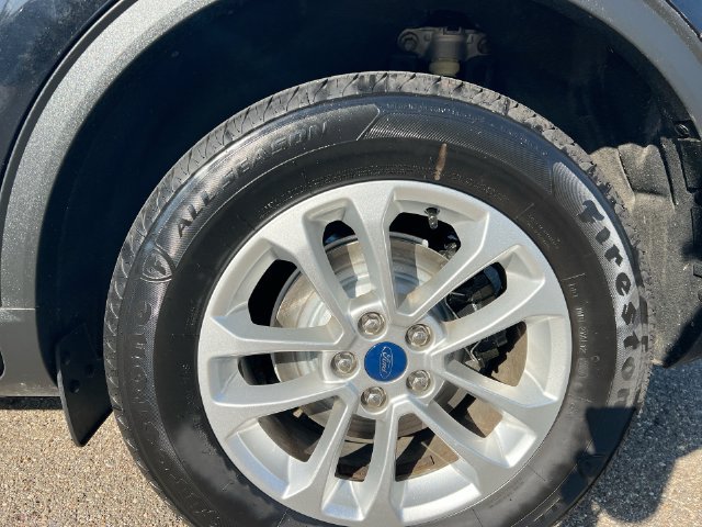 Used 2020 Ford Escape SE FWD image 27
