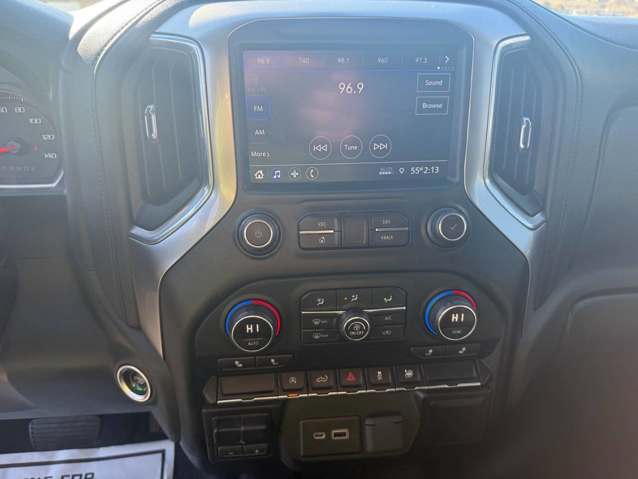 Used 2020 Chevrolet Silverado 1500 LT w/ All-Star Edition AWD/4WD image 23