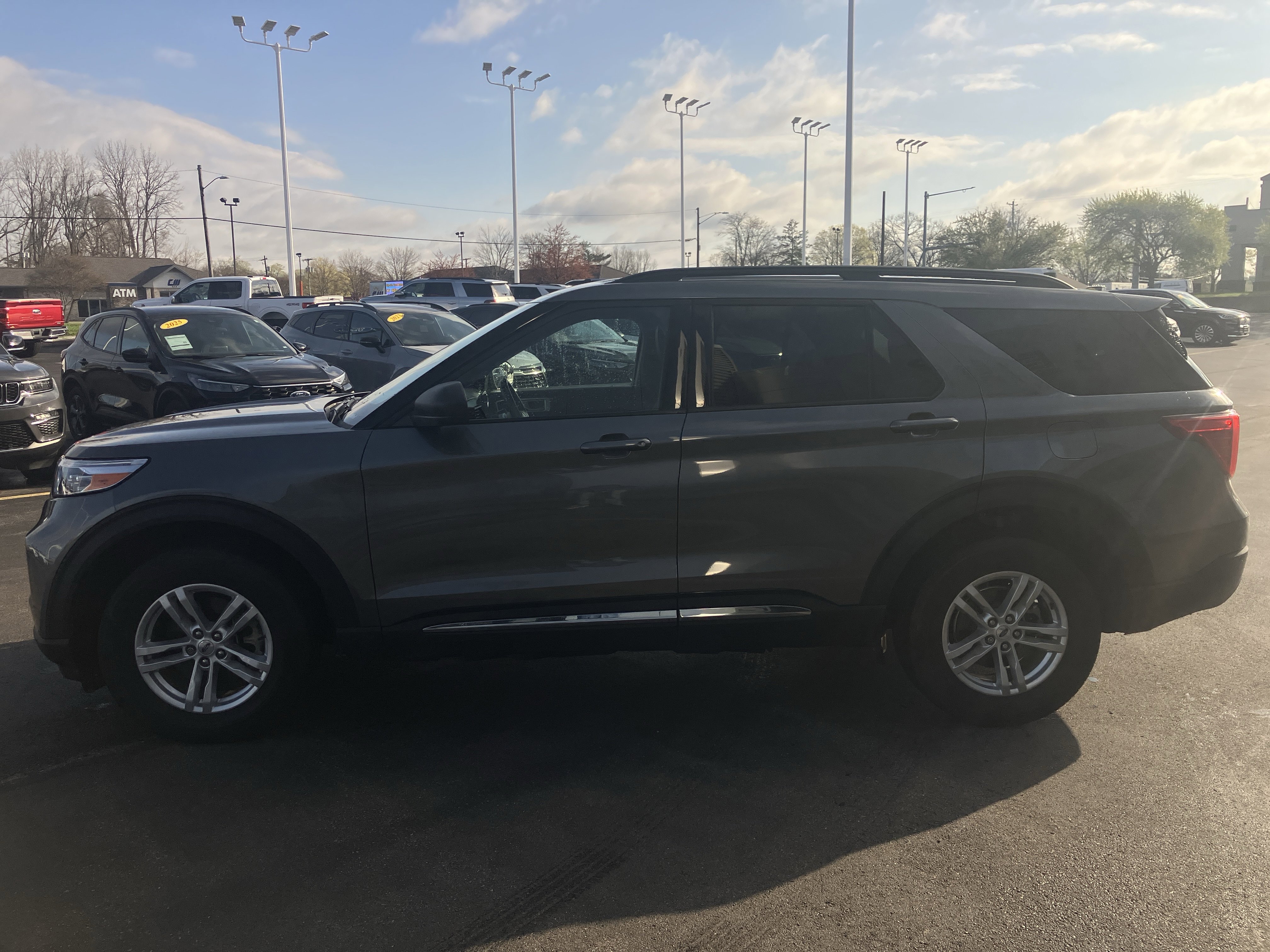 Certified 2023 Ford Explorer XLT w/ Equipment Group 202A image 4