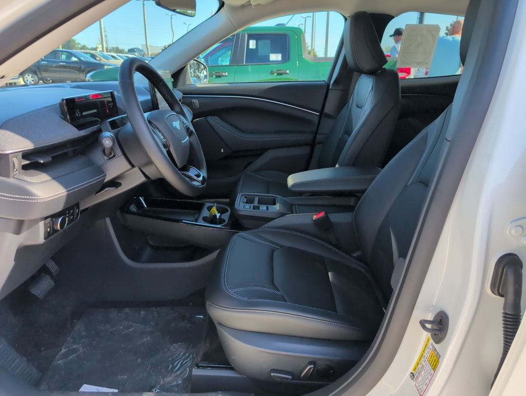 New 2025 Ford Mustang Mach-E Premium image 6