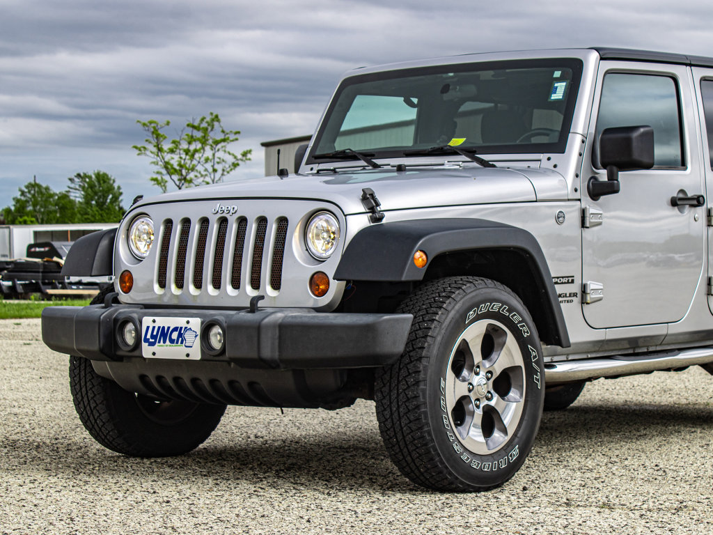 Used 2012 Jeep Wrangler Unlimited Sport AWD/4WD image 16