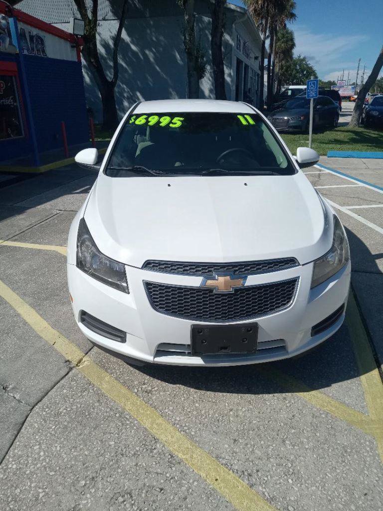 Used 2011 Chevrolet Cruze LT FWD image 3