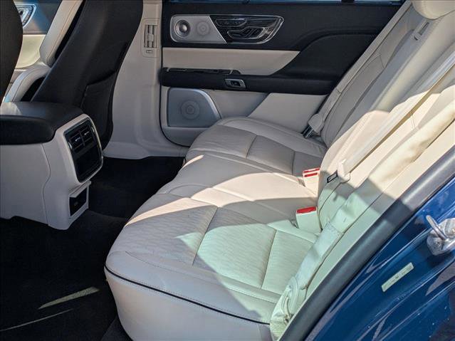 Used 2018 Lincoln Continental Black Label w/ Rear-seat Package image 17