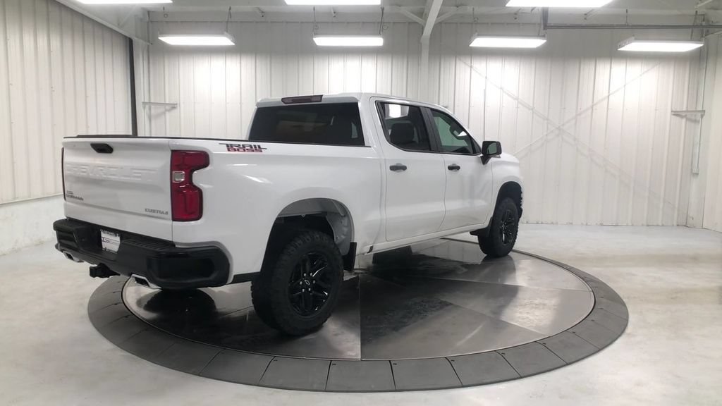 Used 2019 Chevrolet Silverado 1500 Custom Trail Boss w/ Infotainment Package AWD/4WD image 8