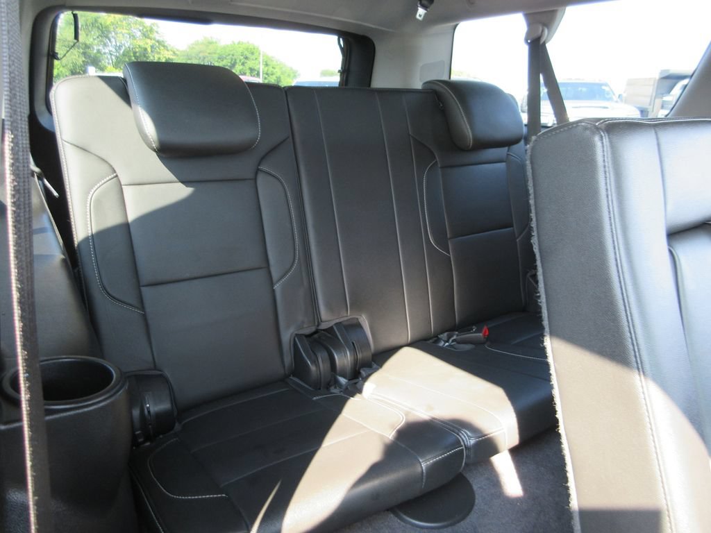 Used 2019 Chevrolet Suburban LT AWD/4WD image 25