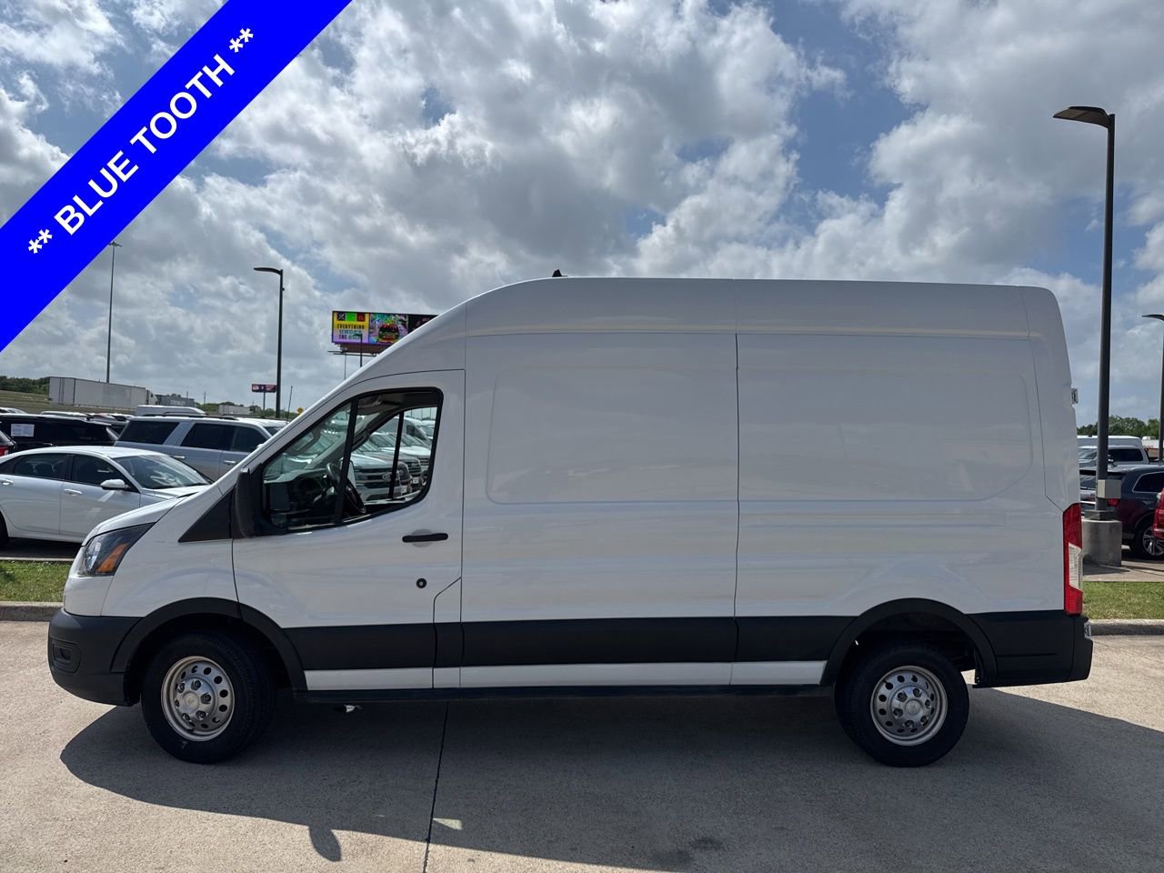 Used 2023 Ford Transit 250 148 High Roof AWD image 3